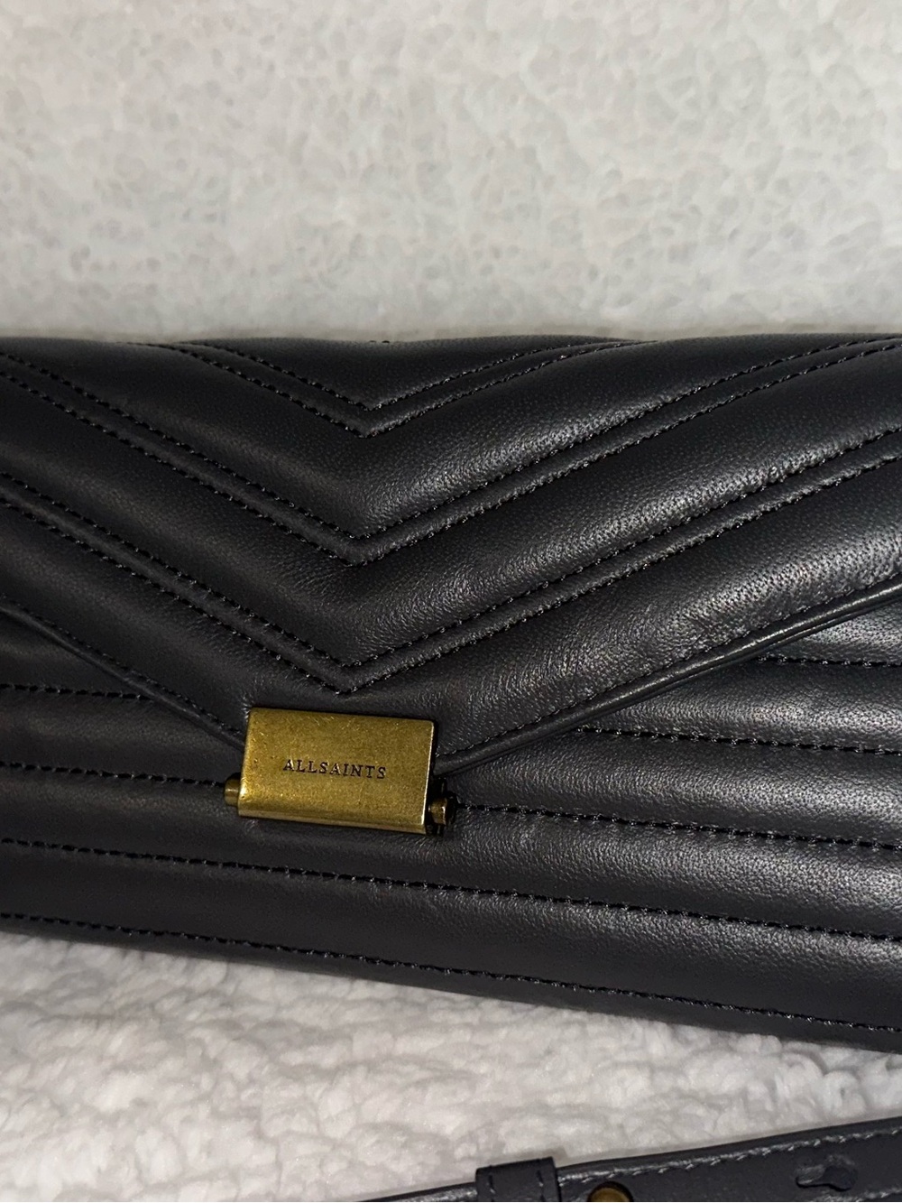 (NWOT) ALLSAINTS Justine Quilted Chain Clutch/ Crossbody